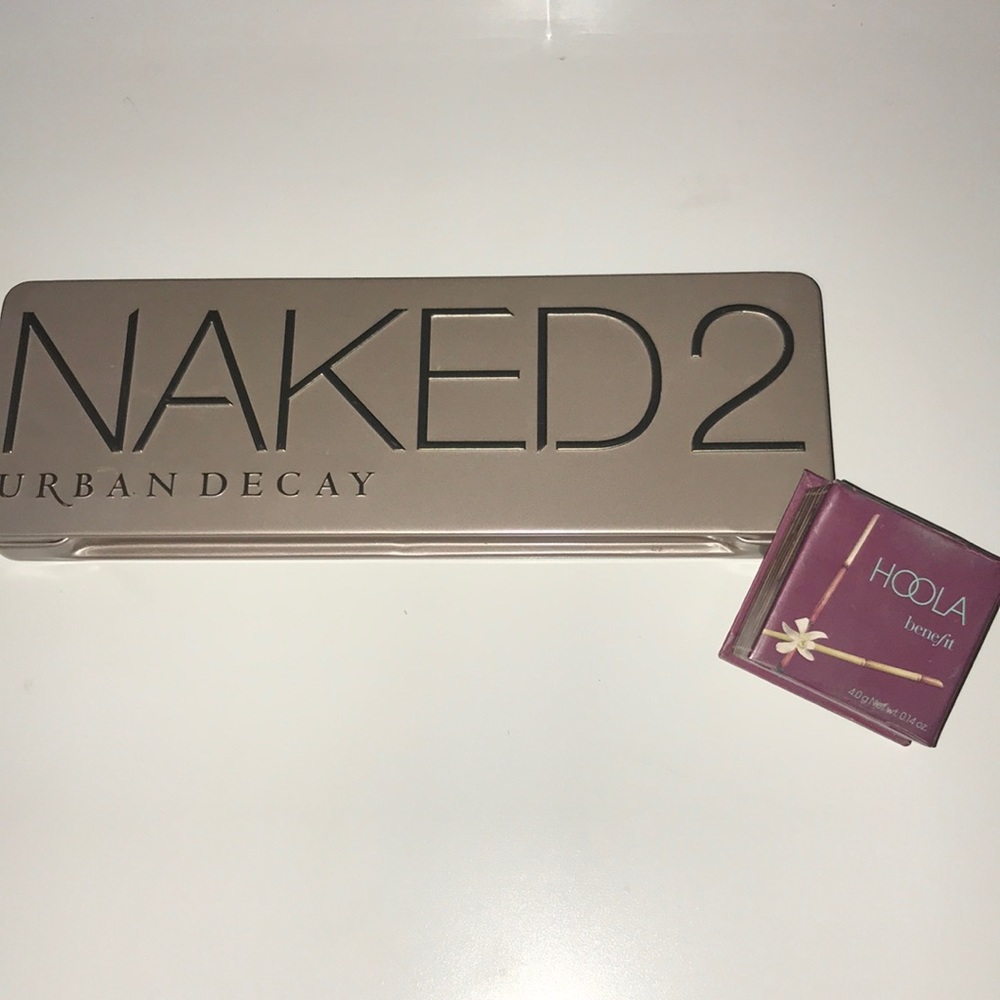 Urban decay naked 2 palette & Hoola bronzer.